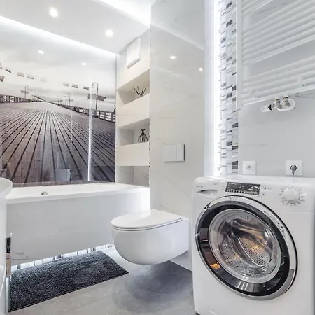 Jelitkowska Przy Plazy, Sun & Snow